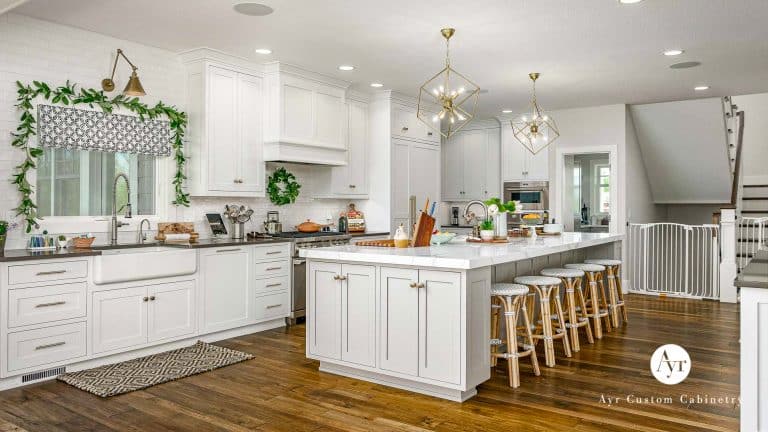 what are custom cabinets